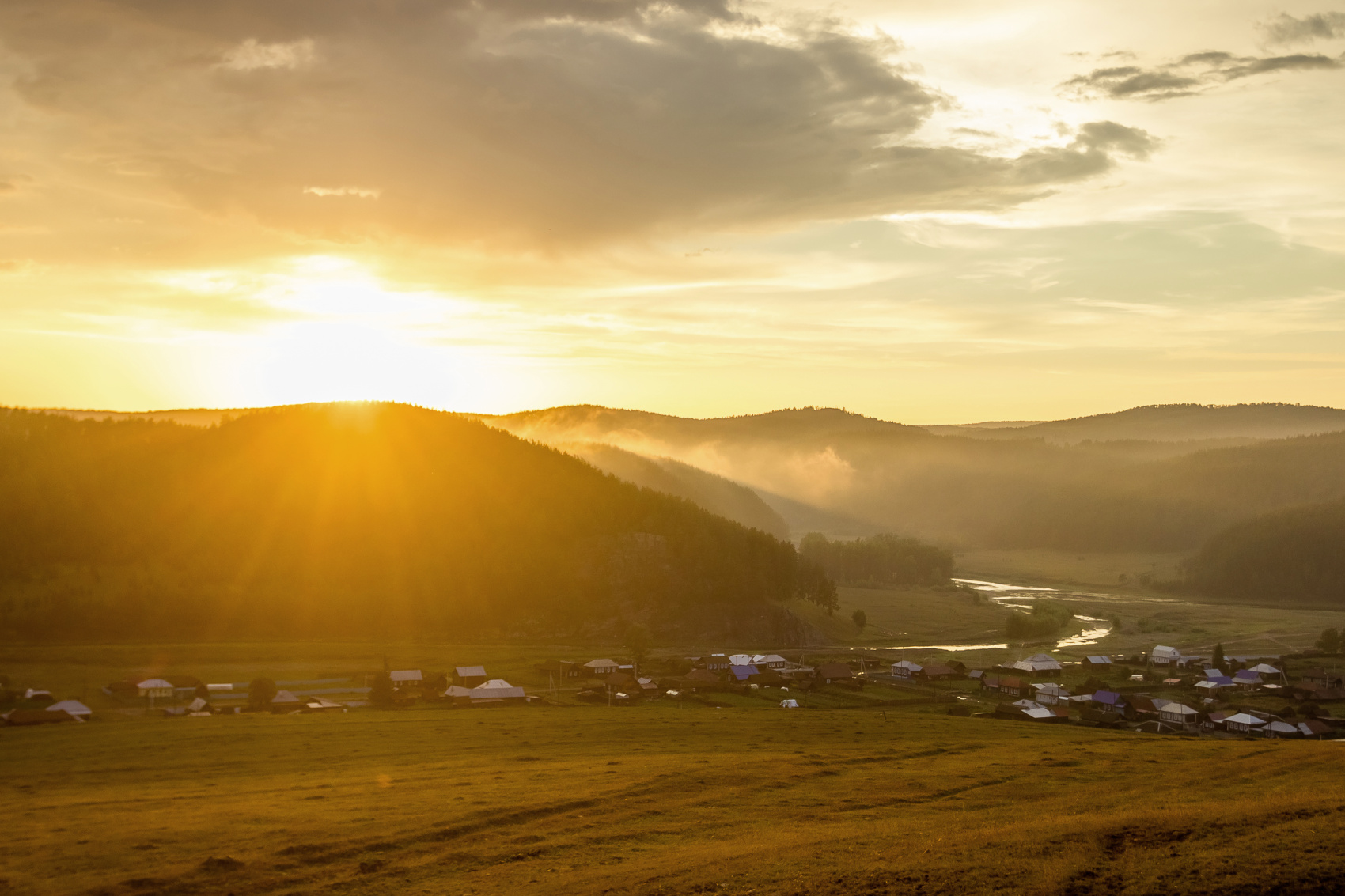 Через три  заповедника Урала (лето) (3/17)