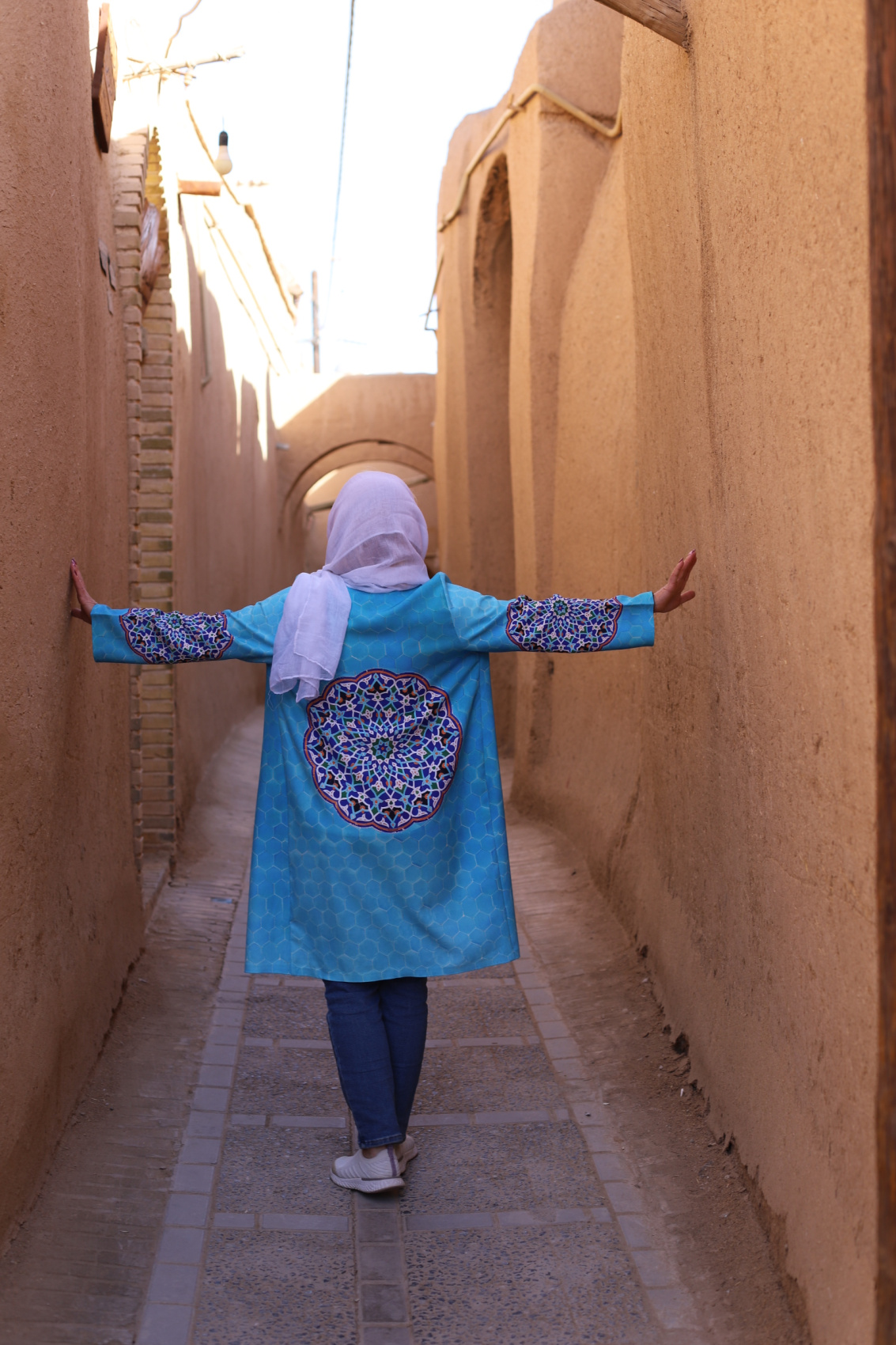 Воздушные купола Персии. Фотодевичник в Иране (46/95)