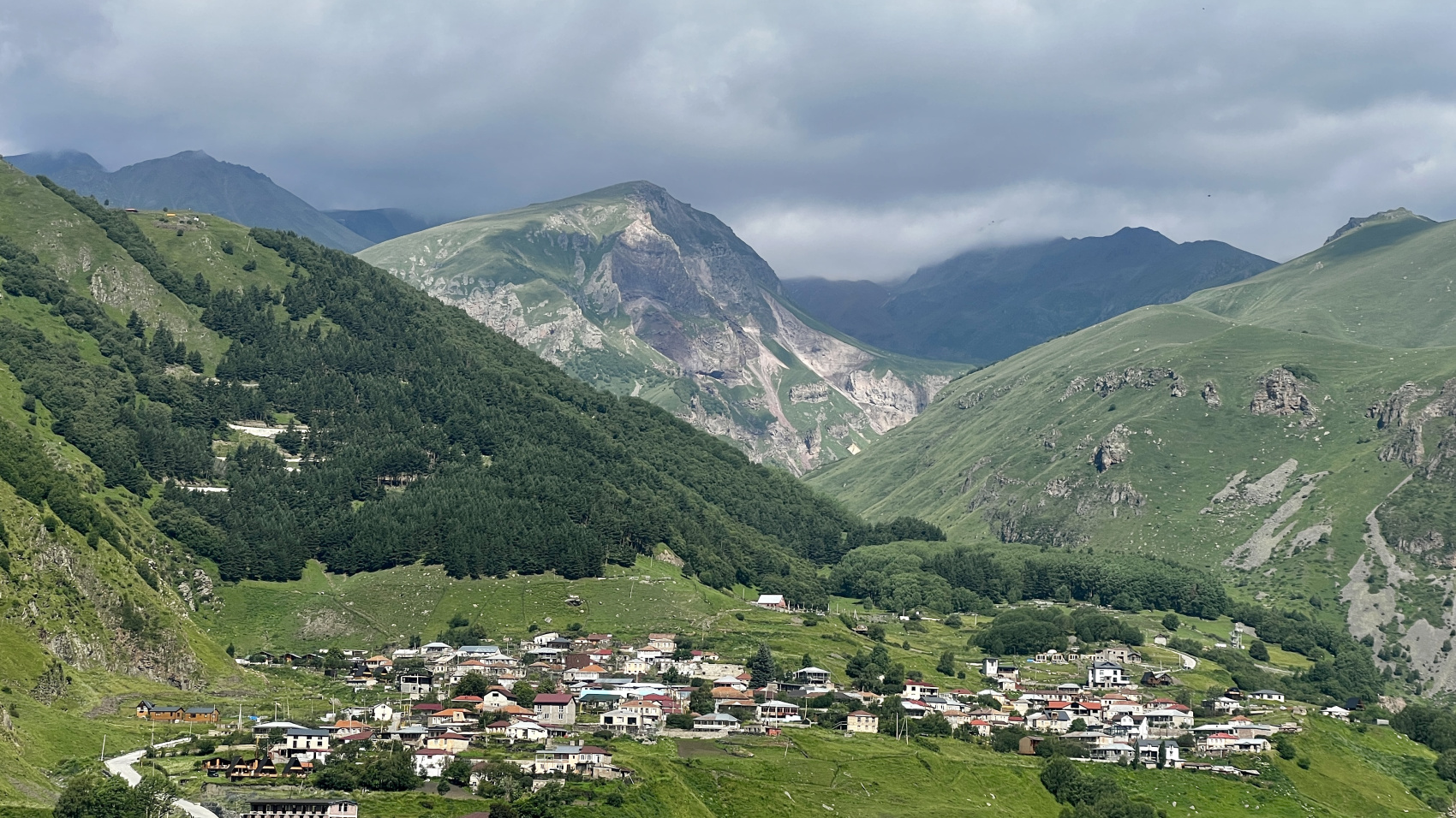 Восхождение на Казбек с юга: горы, хинкали, вино (7/32)