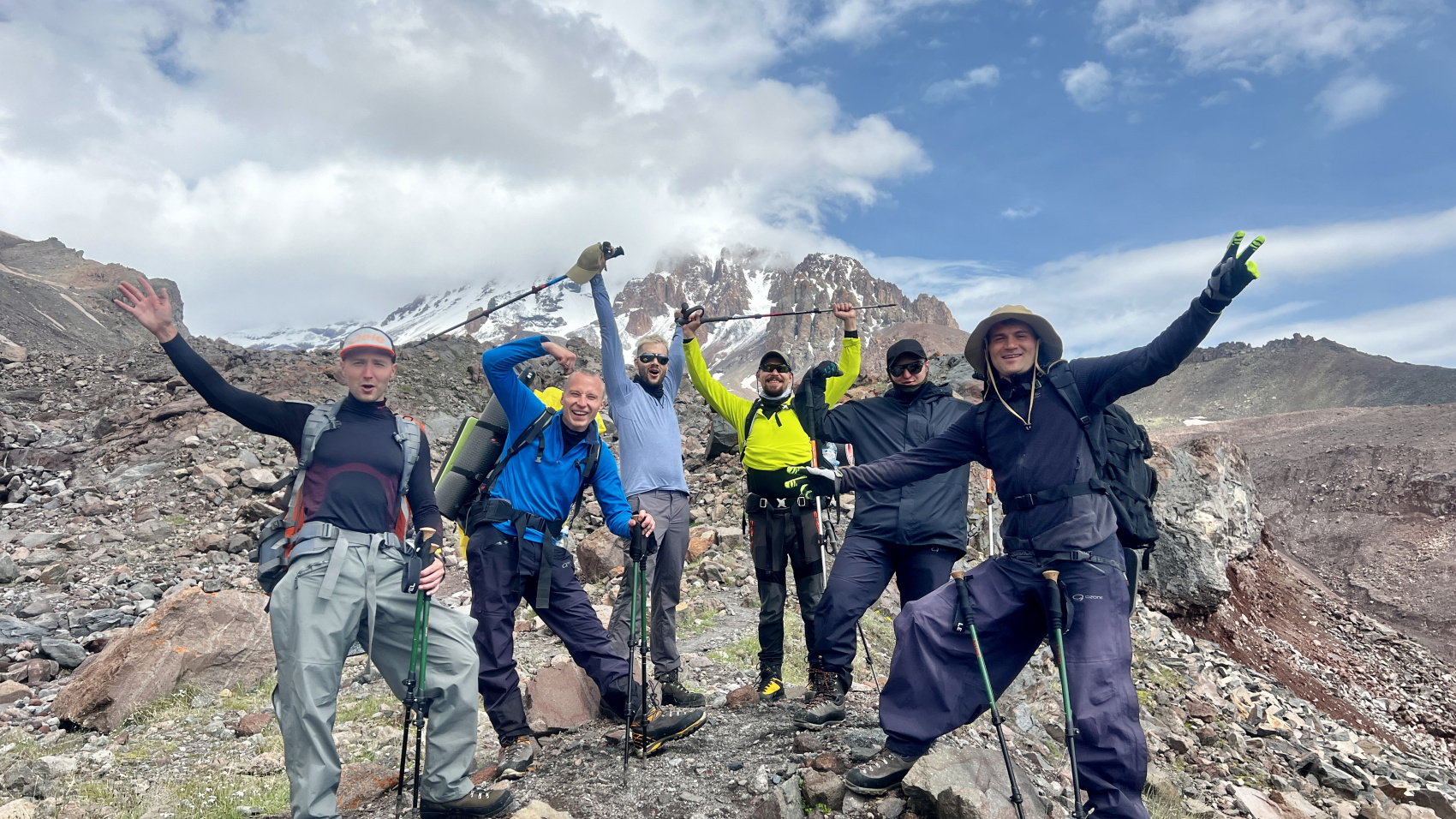 Восхождение на Казбек с юга: горы, хинкали, вино (9/32)