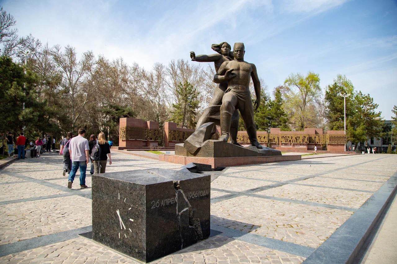 Города и горы Ташкент-Чимган-Самарканд-Бухара (24/25)