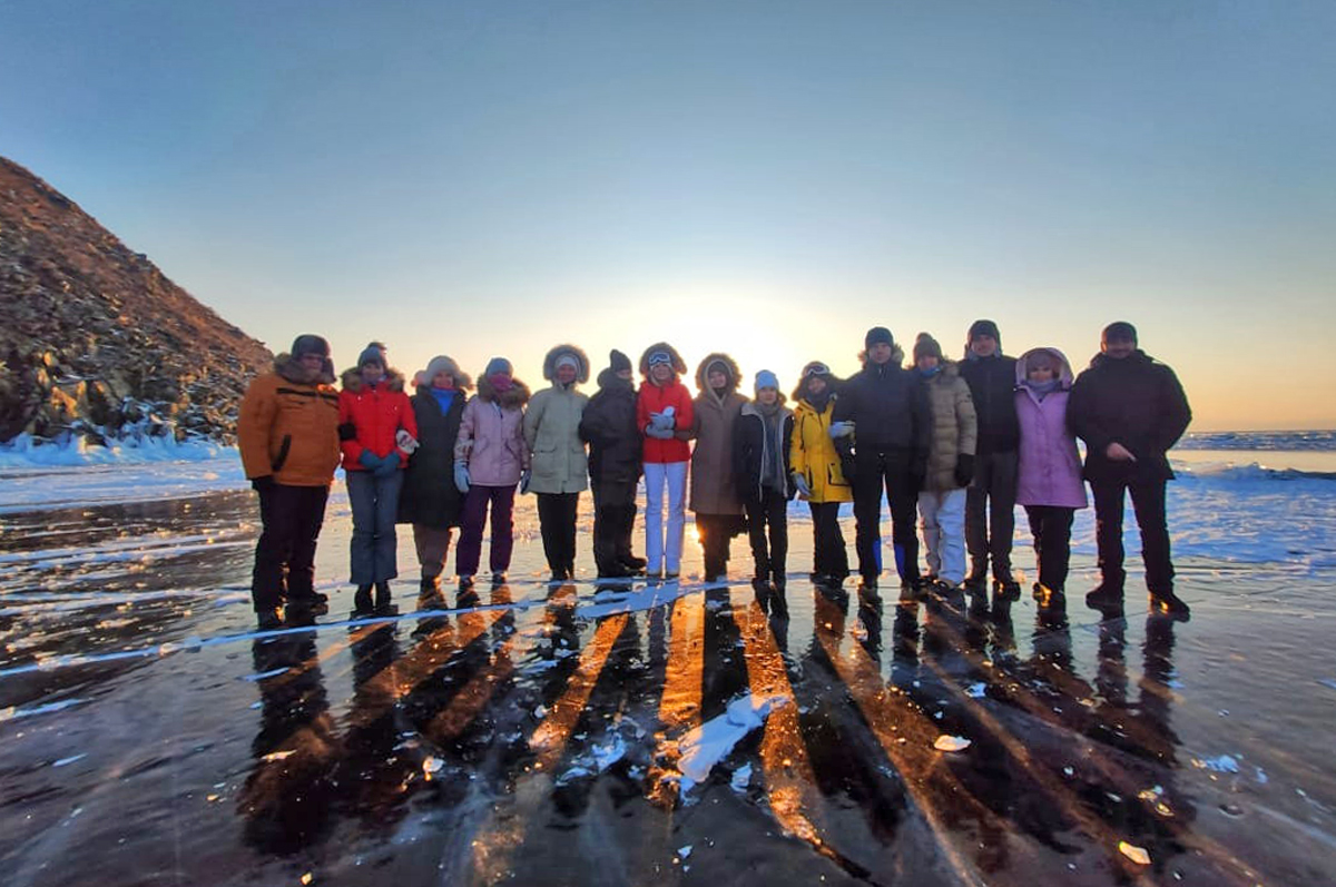 Зимний лед Байкала. Проживание на турбазе. (30/92)