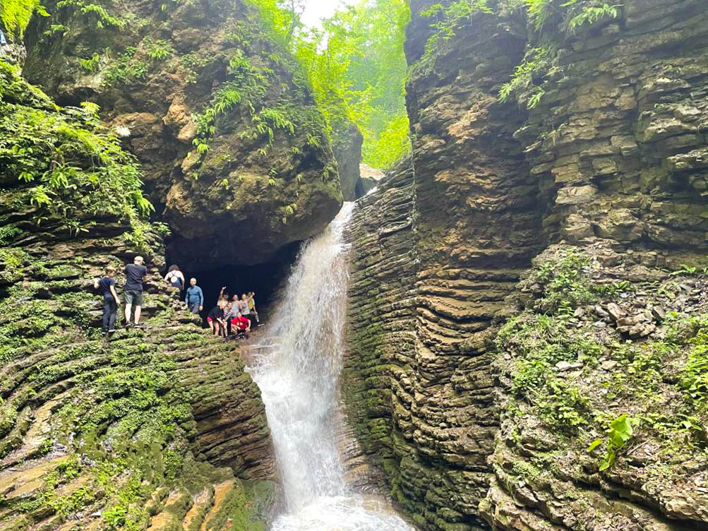 Едем в горы (3/77)