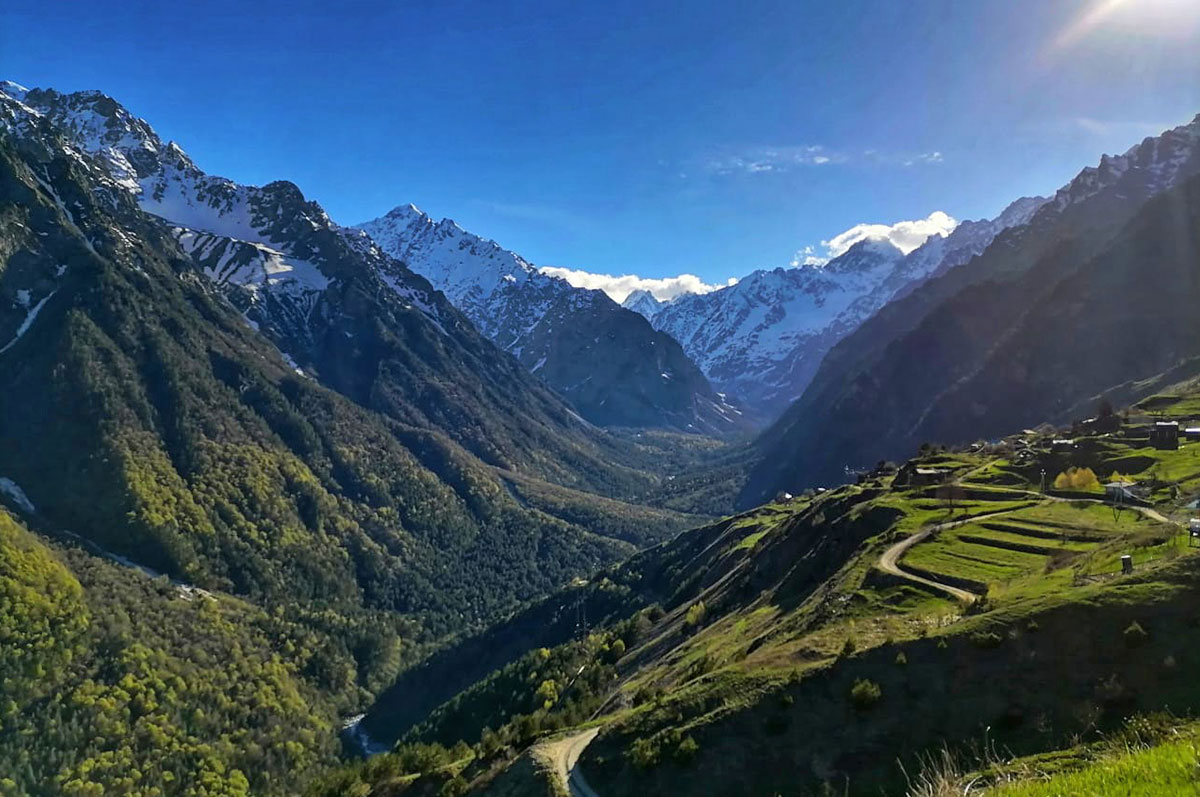 Треккинг в Цейском ущелье. Комфорт-тур с гостиницей (15/50)
