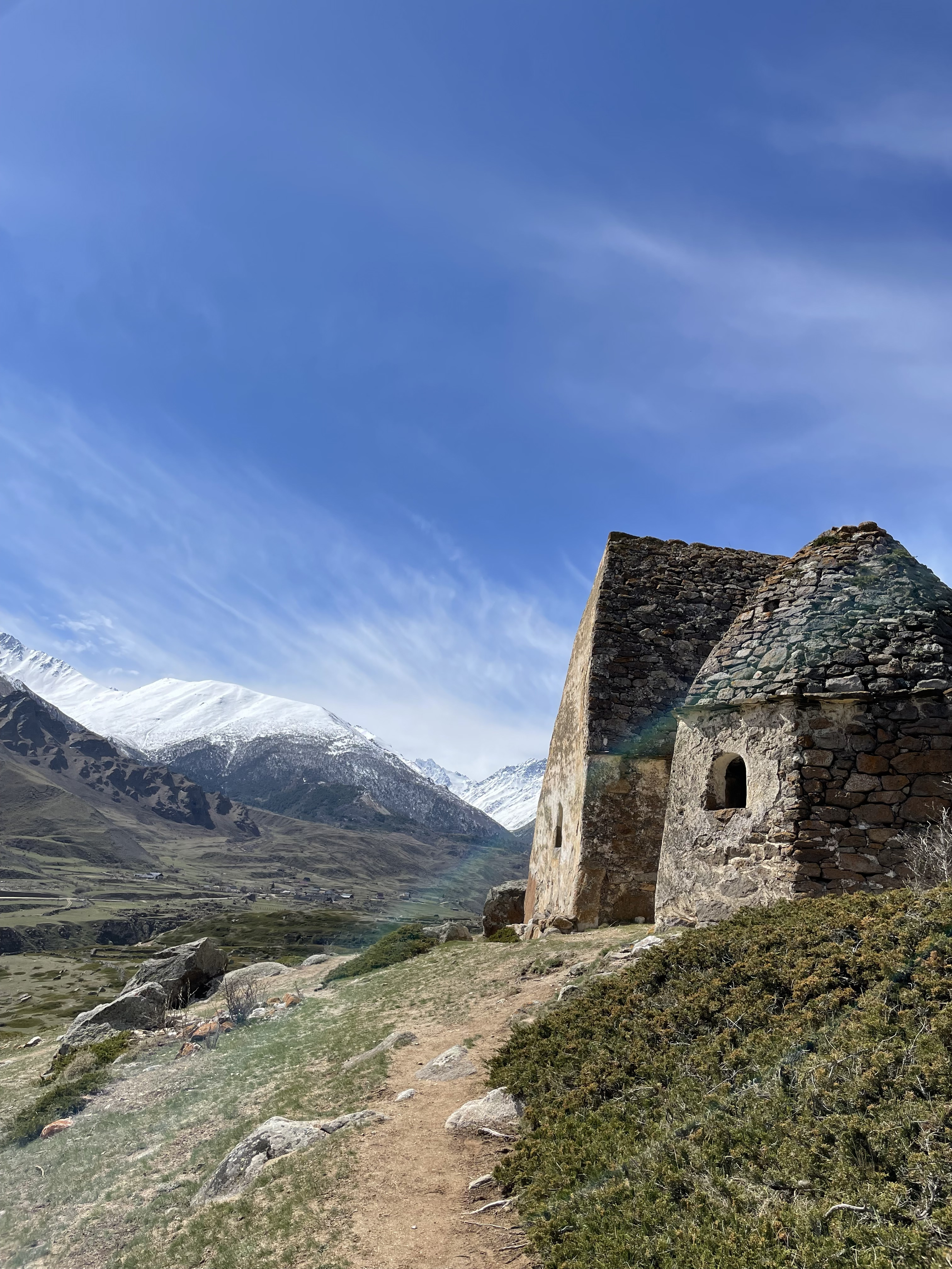 Чегемское ущелье. Парапланы